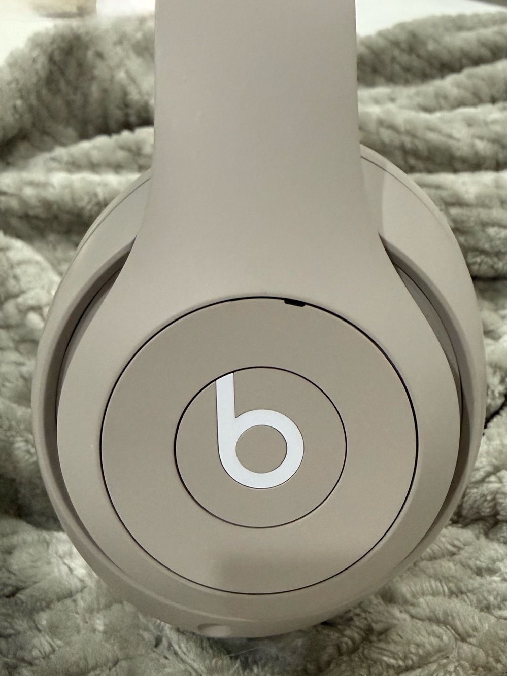 Beats Studio Pro Premium Wireless Over-Ear Headphones in Sandstone